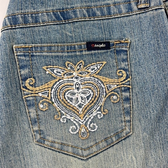 Angels light wash  cuffed capris size - Picture 2 of 11